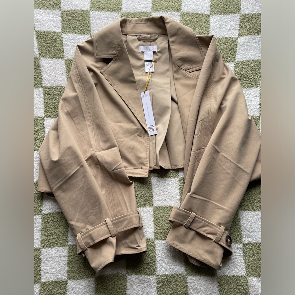 House of Harlow 1960 cropped trench